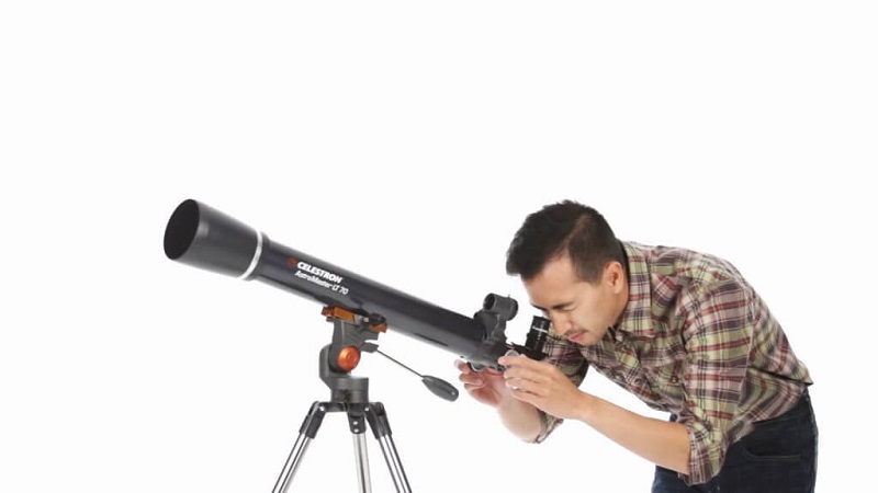 Những điểm thú vị của kính thiên văn khúc xạ 