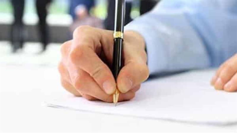 Ký và ghi rõ họ tên của người đại diện