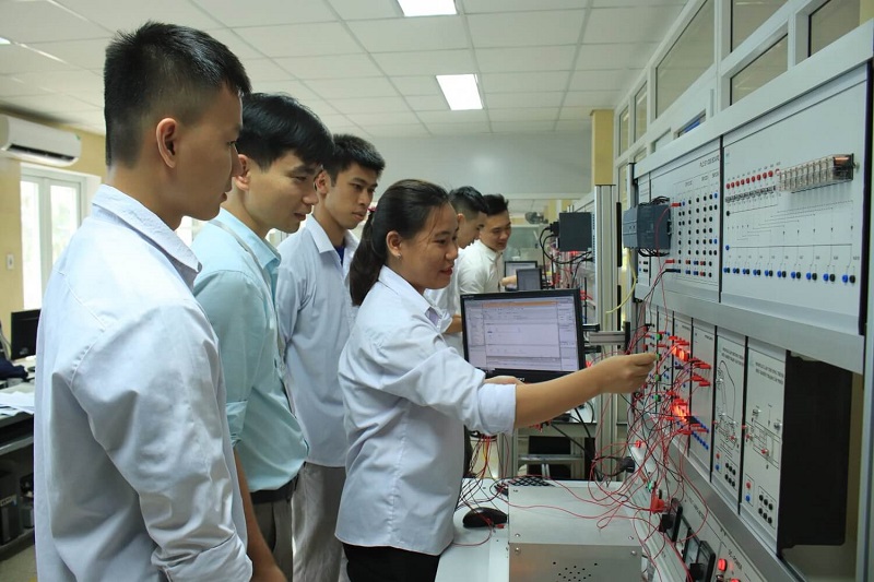 Trau dồi, học hỏi nhiều kỹ năng chuyên nghiệp 