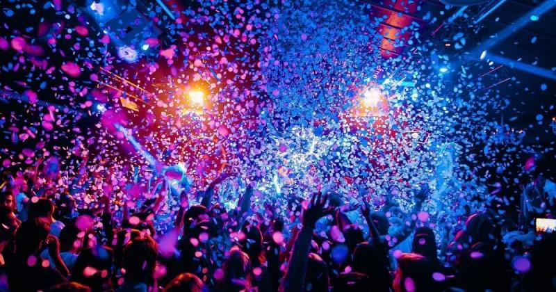 Kỹ thuật viên âm thanh và ánh sáng