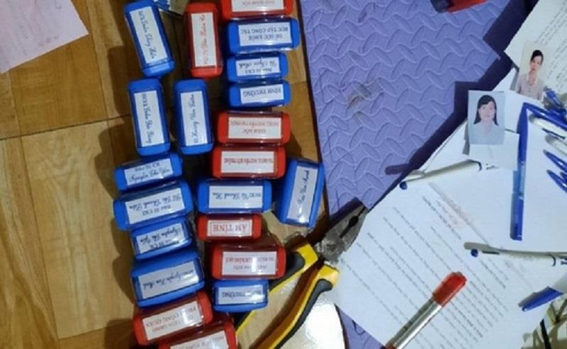 Đối với khách quan và chủ quan của tội phạm