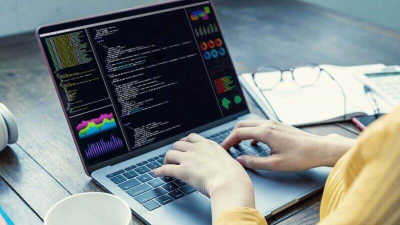 Senior Java Developer là gì? Lương của Senior Java Developer