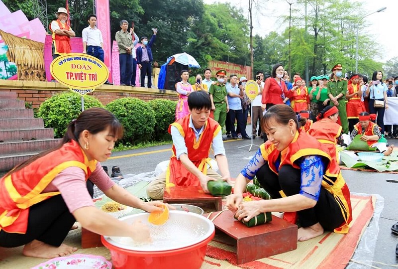 Phần hội đông vui, náo nhiệt 