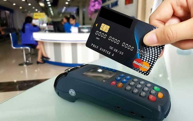Đáo hạn thẻ tín dụng giúp bạn tăng uy tín với ngân hàng