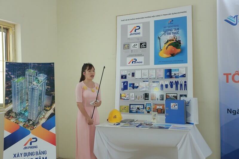 Liên tục cập nhật kiến thức