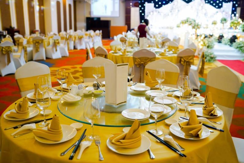 Lưu ý trình bày mẫu thông báo liên hoan công ty