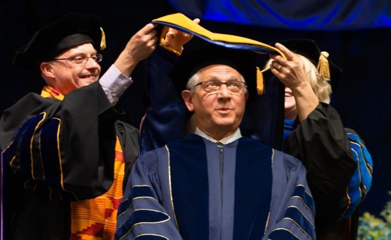 Mặt tích cực của học hàm học vị tại Việt Nam