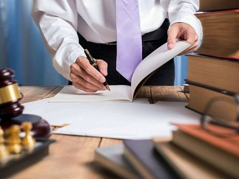 Cung cấp thông tin người tố cáo và người bị tố cáo