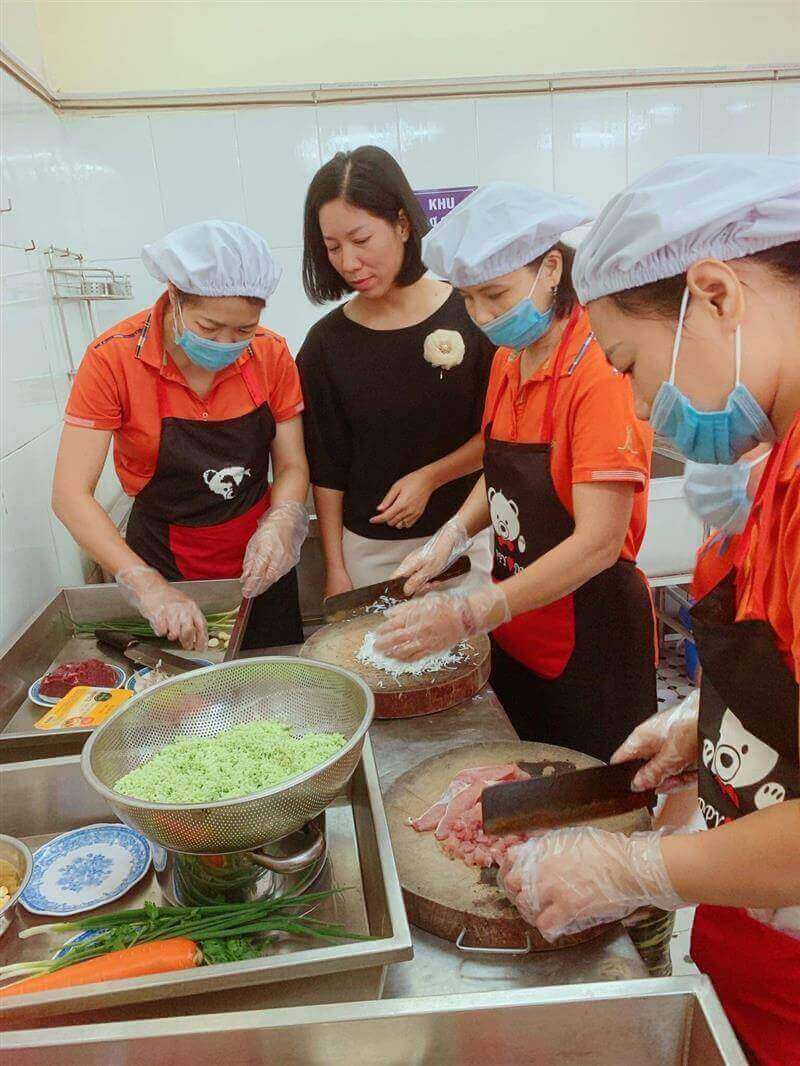 Viết nội dung đơn xin việc nấu ăn trường mầm non