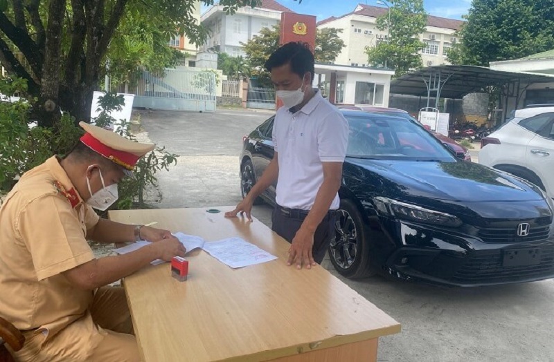 Lệ phí đăng ký xe 