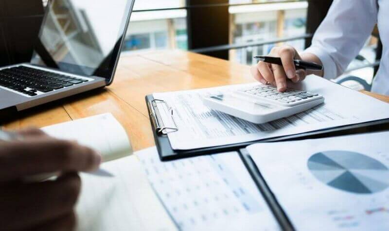 Có kiến thức chuyên sâu về tài chính