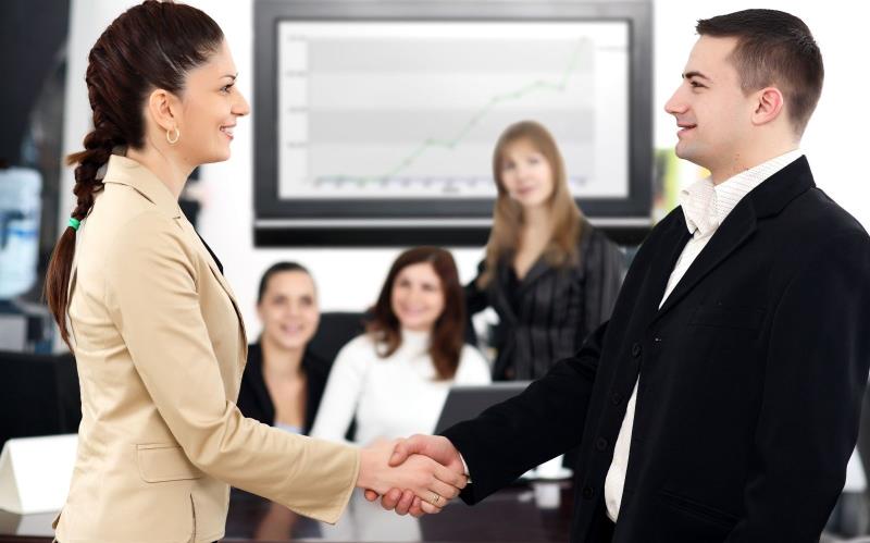 Quyết định giao nhiệm vụ cho người cán bộ có vai trò quan trọng