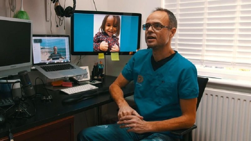 Được phát triển bởi bác sĩ Mike Mew