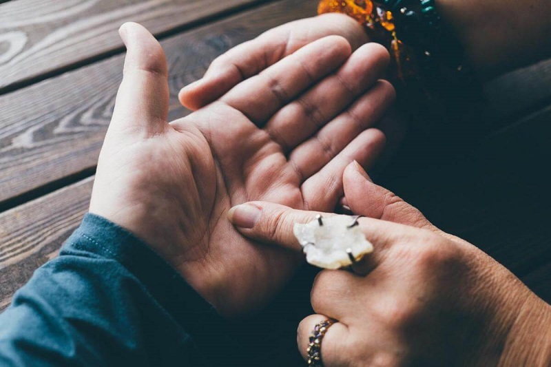 Hết duyên cũng là hết nợ