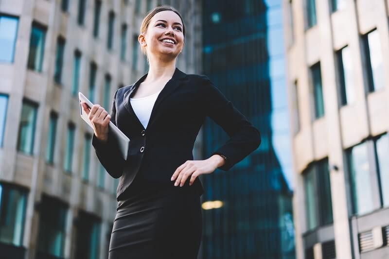 Câu hỏi liên quan đến hợp đồng dịch vụ Kế toán trưởng