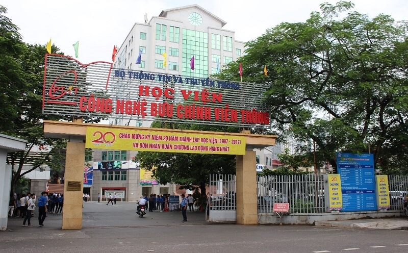 Học chuyên ngành báo chí ở trường PTIT