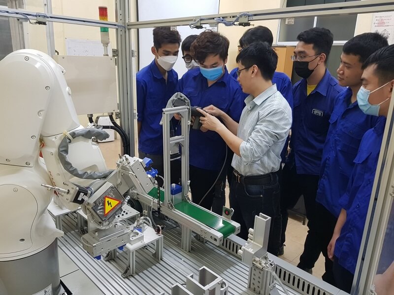 Môi trường học thân thiện với sinh viên