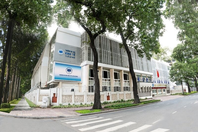 Học tại Đại học Kinh tế TP. Hồ Chí Minh