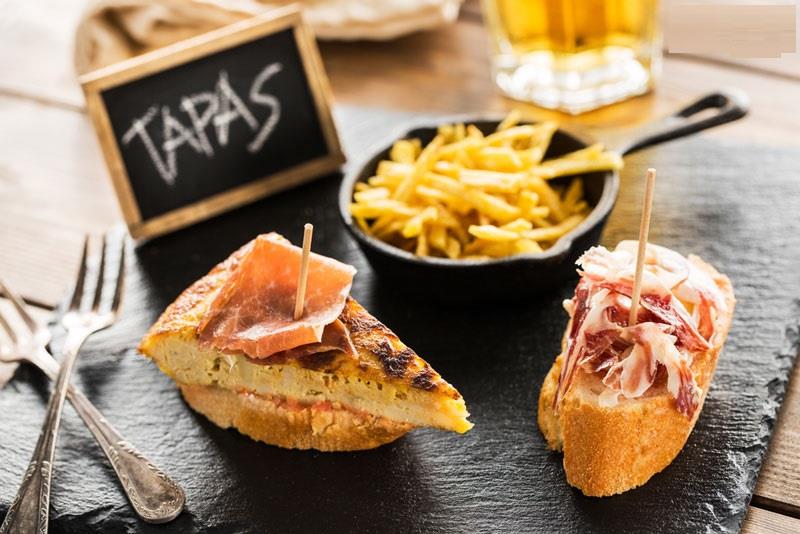 Nghệ thuật ăn món Tapas và văn hóa Tapeo