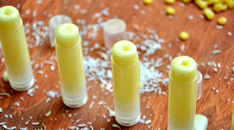 Cần kiểm tra kỹ nguyên liệu làm son handmade