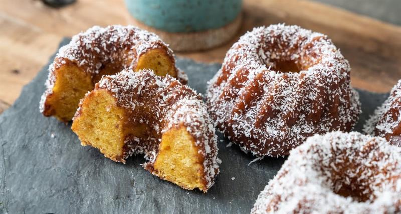 Chuẩn bị nguyên liệu làm bánh Lamington