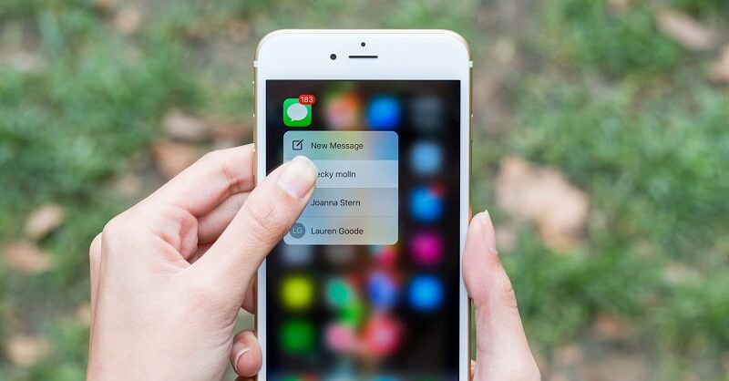 3D Touch hoạt động dựa trên lực chạm của tay vào màn hình