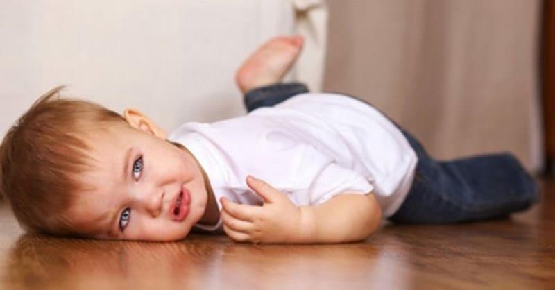 Nguyên nhân khiến trẻ khủng hoảng tuổi lên 3