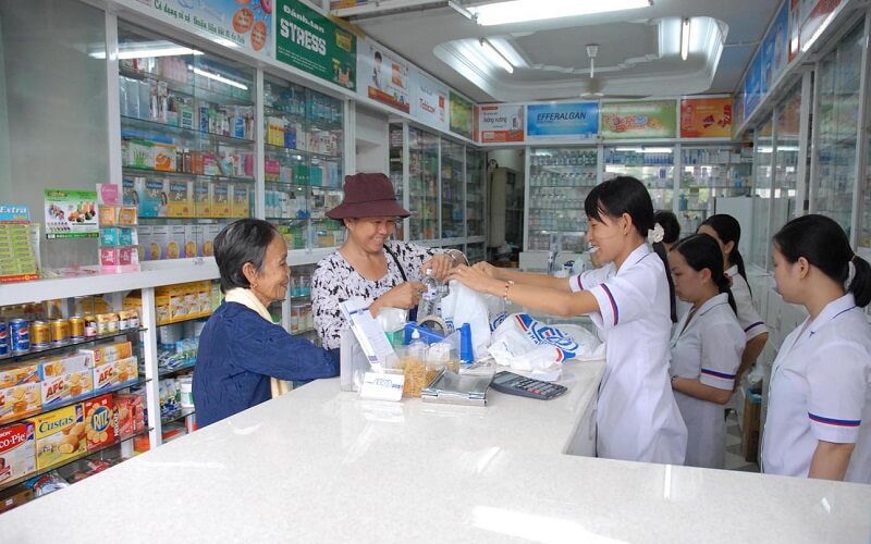 Các nhà thuốc bán lẻ xuất hiện ở khắp mọi nơi