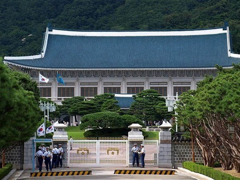 Bạn hiểu gì về tên gọi Nhà Xanh? 