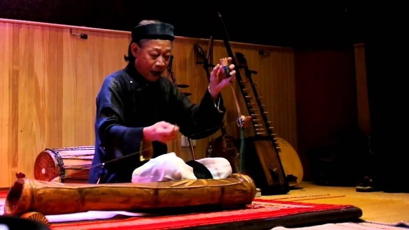 Độc huyền cầm là tên gọi khác của đàn bầu