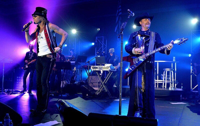 Bước sang thế kỷ 21 country music không còn thịnh hành như trước