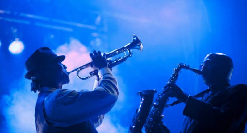 Gồm 13 thể loại nhạc khác nhau