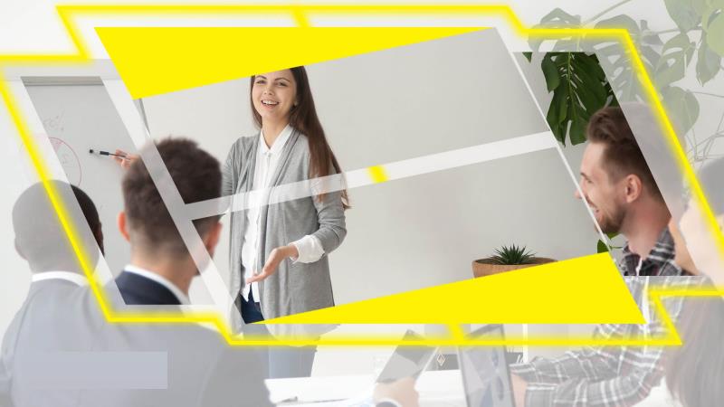 Nhân viên chạy quảng cáo họ là ai