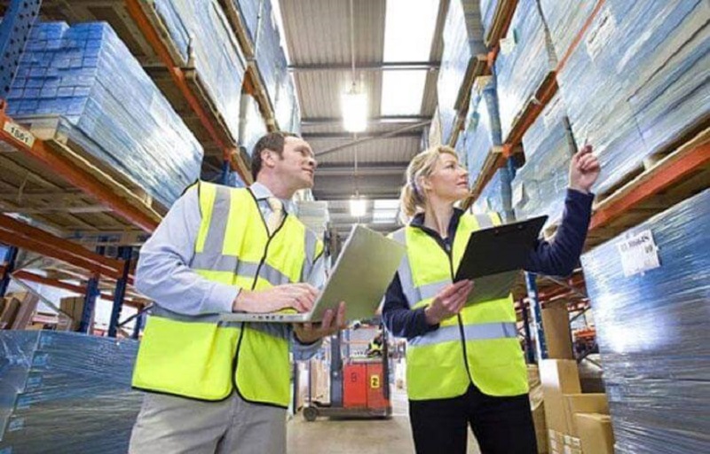 Liệt kê một vài đầu việc cơ bản của nhân viên hiện trường xuất nhập khẩu