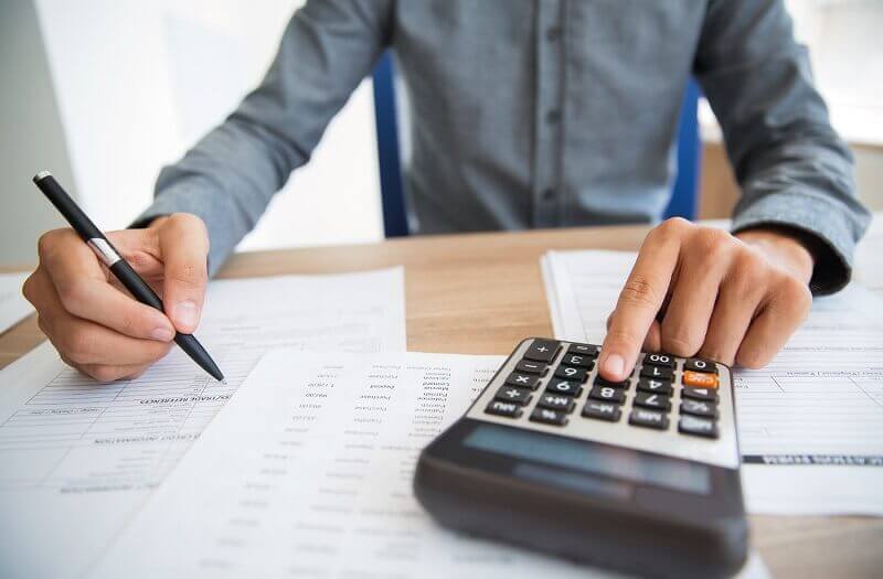 Thực hiện giao dịch với khách