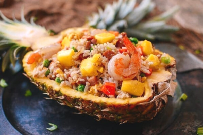 Khóm có nhiều vitamin C giúp tăng cường hệ miễn dịch