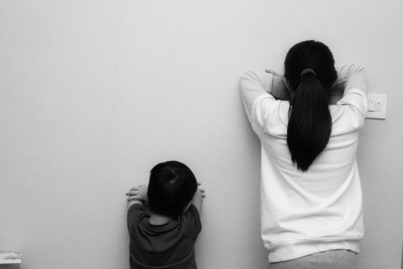 Những nội dung cần có trong đơn tố cáo bạo hành trẻ em