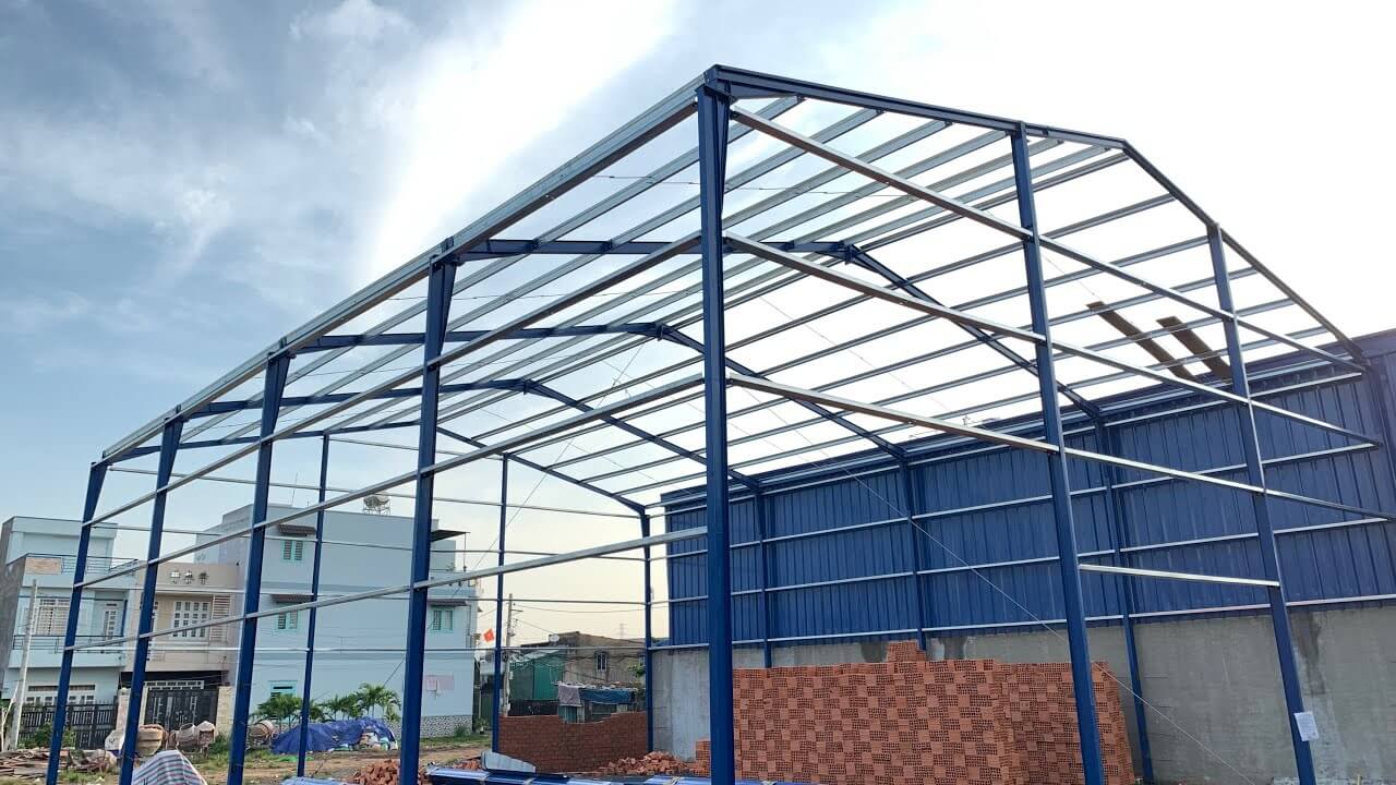 Ghi các thông tin phần mở đầu mẫu đơn xin xây dựng nhà tiền chế