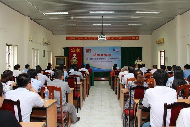 Nội dung sơ yếu lý lịch học lớp đào tạo trung cấp chính trị