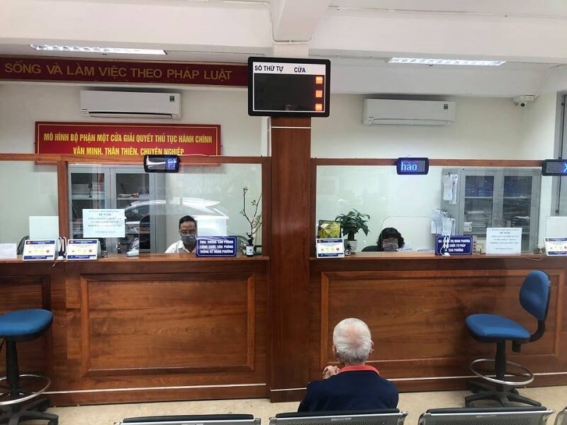 Nộp hồ sơ lên UBND tại địa phương