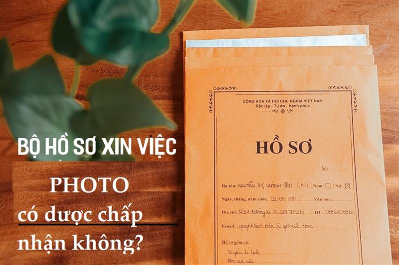 Nộp hồ sơ photo để xin việc làm