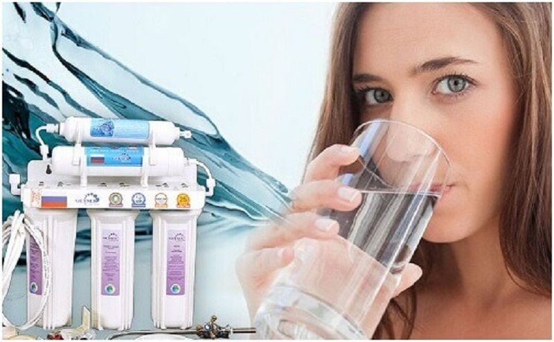 Nên bổ sung nước tinh khiết như thế nào? 