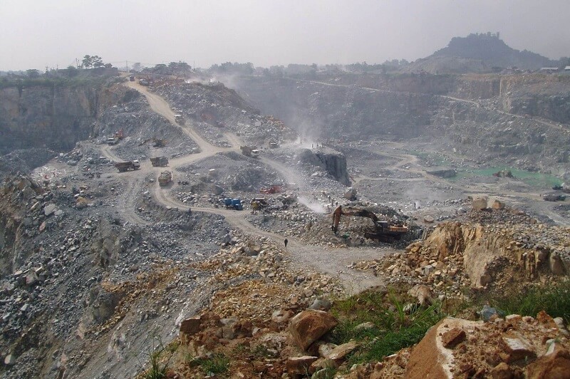 Việc khai thác khoáng sản gây ra ô nhiễm không khí