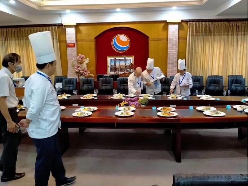 Trở thành một chuyên gia thẩm định món ăn