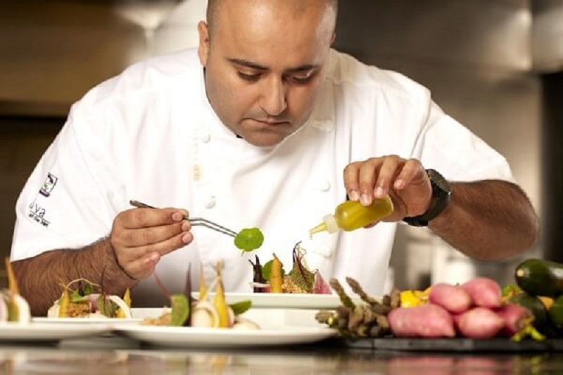 Tự mở cửa hàng kinh doanh món ăn