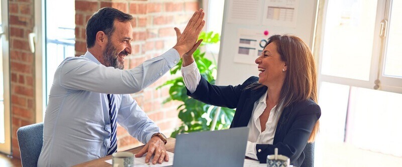 Vẫn giữ mối quan hệ tốt đẹp với đồng nghiệp cũ