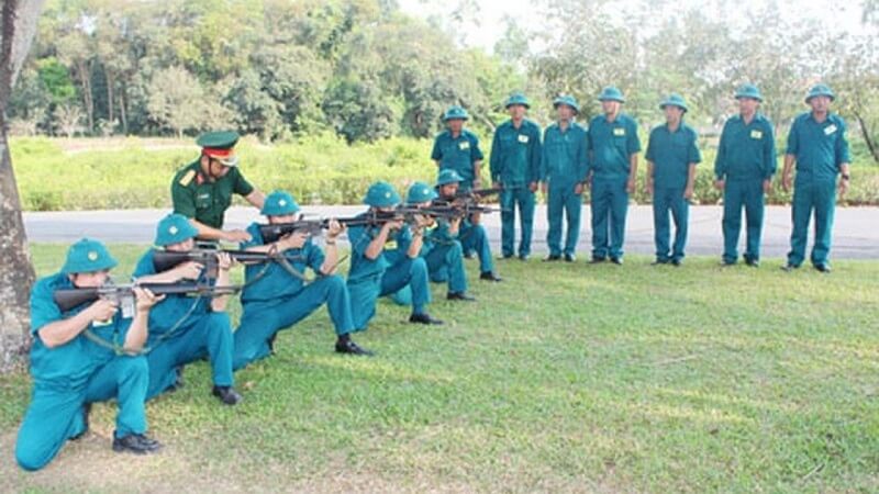 Khi có tên trong danh sách tham gia dân quân tự vệ, công dân không được chống đối, trốn tránh