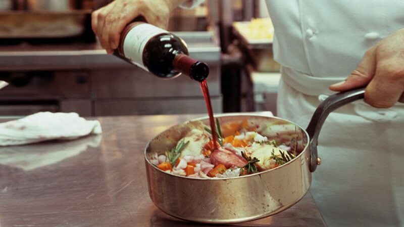 Các loại rượu nấu ăn được sử dụng phổ biến