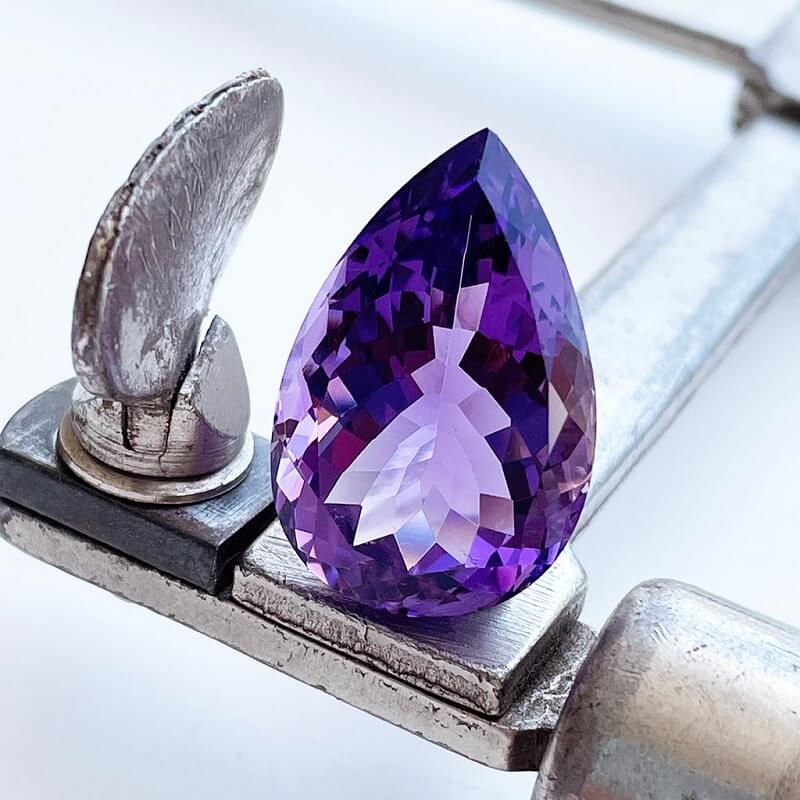 Amethyst giúp giảm căng thẳng và tăng cường sự tập trung