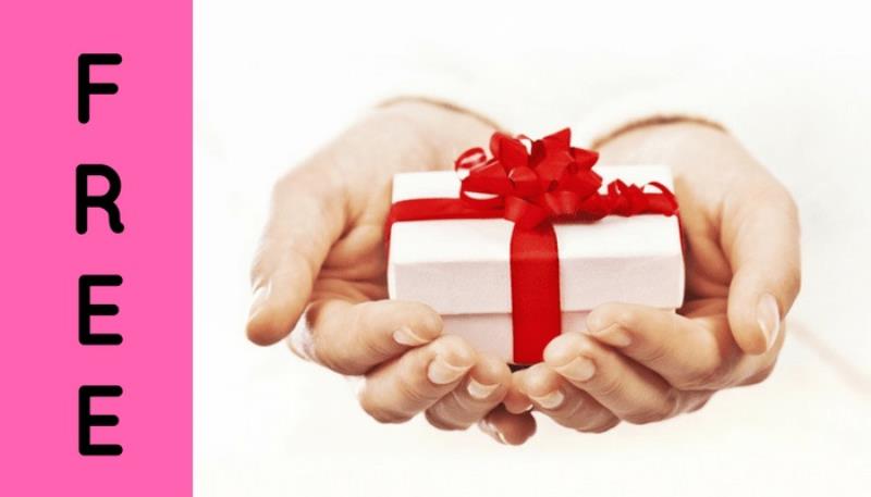 Tặng khách hàng những sản phẩm dùng thử